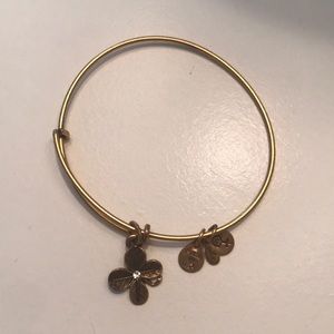 Alex and Ani four leaf clover bracelet